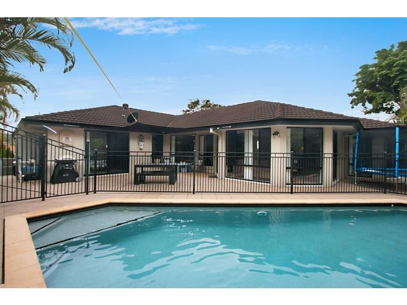 16 Sirec Way, Burleigh Heads QLD 4220