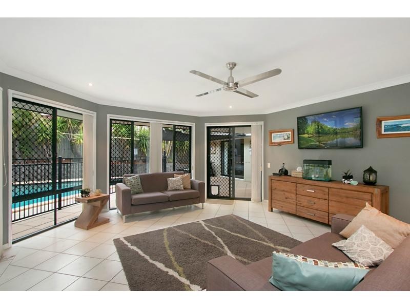 16 Sirec Way, Burleigh Heads QLD 4220