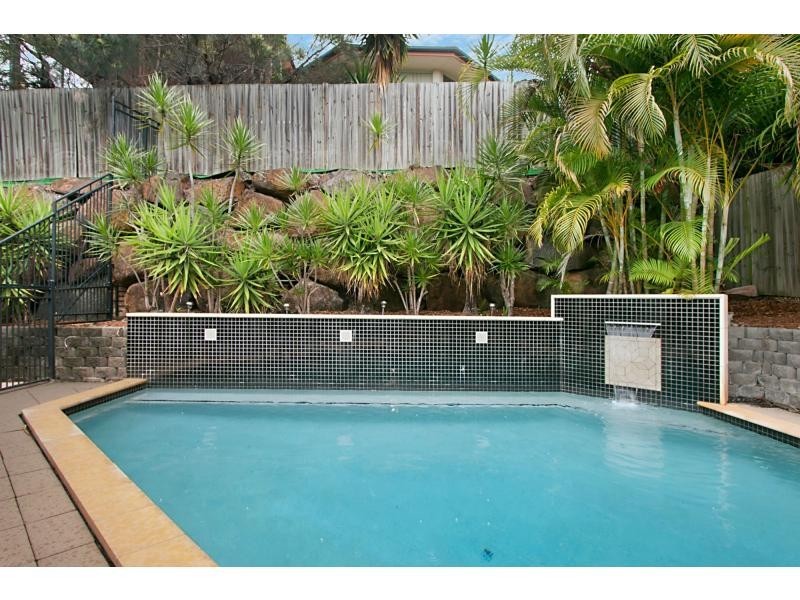 16 Sirec Way, Burleigh Heads QLD 4220