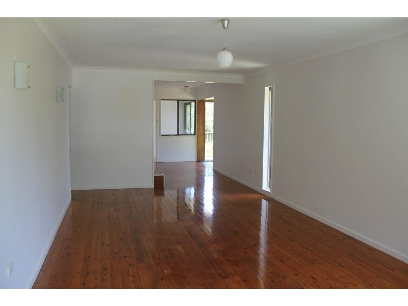 6 Spence Street, Burleigh Heads QLD 4220