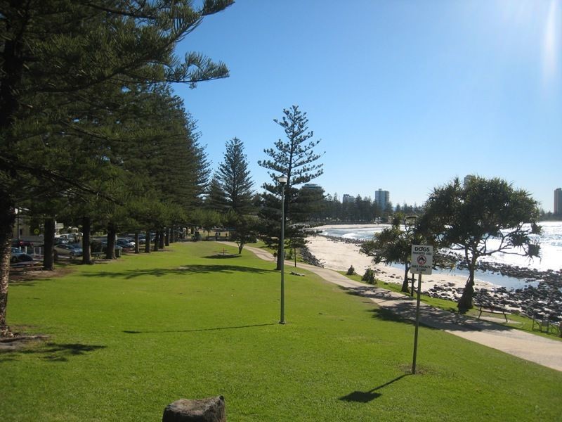 6 Spence Street, Burleigh Heads QLD 4220