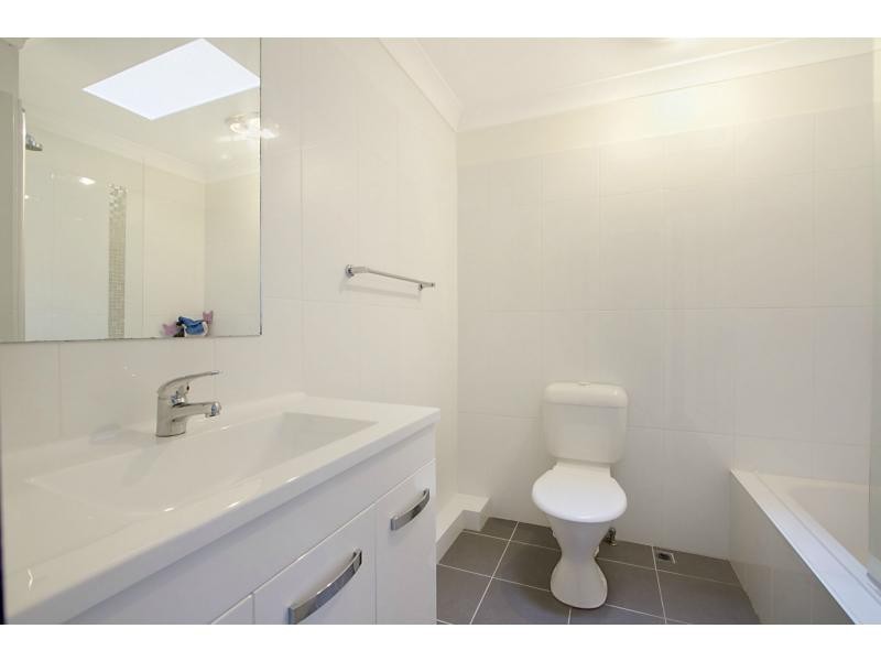 30/13 Shrike Court, Burleigh Waters QLD 4220