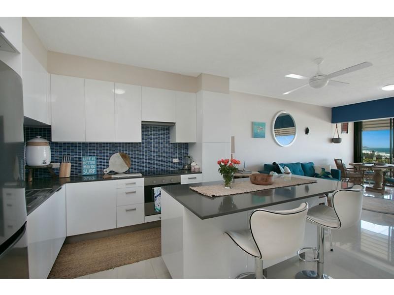 2/18 Brake Street, Burleigh Heads QLD 4220