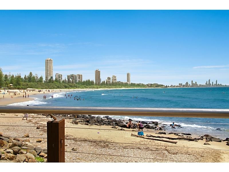 2/18 Brake Street, Burleigh Heads QLD 4220
