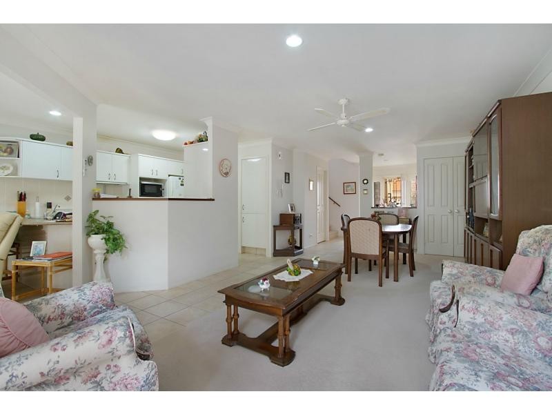 12/21 Beachcomber Court, Burleigh Waters QLD 4220