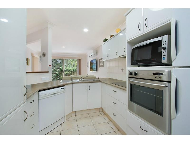 12/21 Beachcomber Court, Burleigh Waters QLD 4220