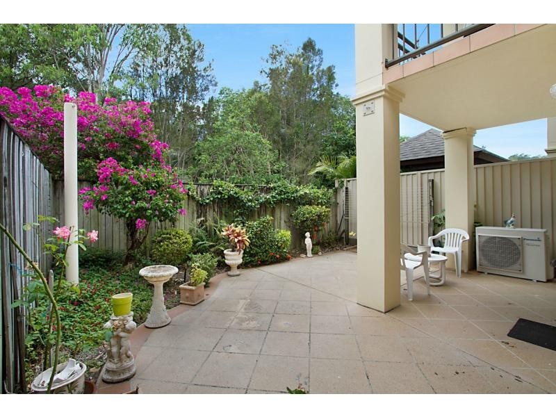 12/21 Beachcomber Court, Burleigh Waters QLD 4220