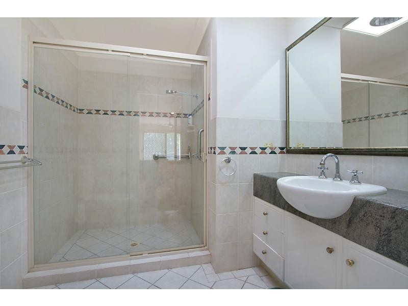 12/21 Beachcomber Court, Burleigh Waters QLD 4220