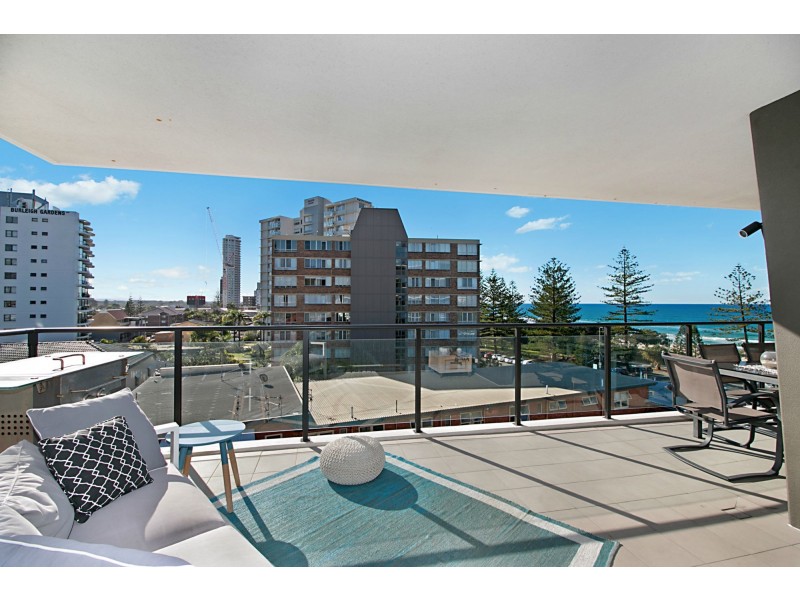 1055/2 The Esplanade, Burleigh Heads QLD 4220