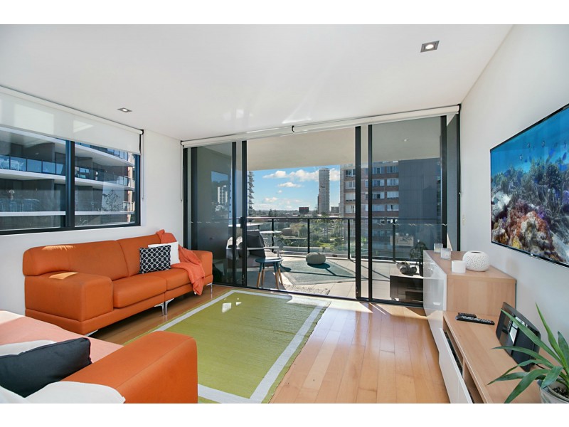 1055/2 The Esplanade, Burleigh Heads QLD 4220