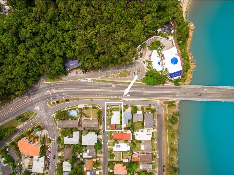 2 Bullimah Avenue, Burleigh Heads QLD 4220