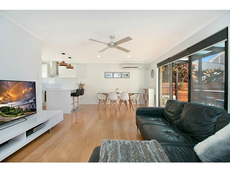1/13 Barbet Place, Burleigh Waters QLD 4220