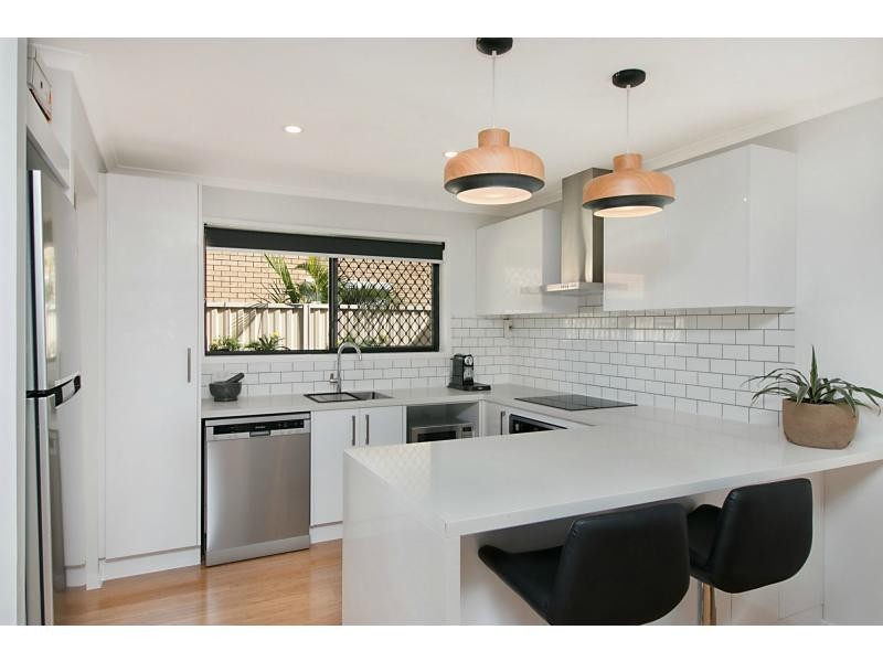 1/13 Barbet Place, Burleigh Waters QLD 4220