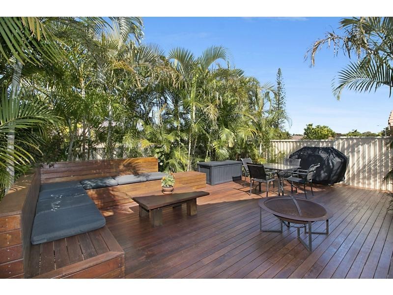 1/13 Barbet Place, Burleigh Waters QLD 4220