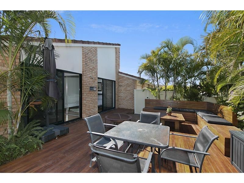 1/13 Barbet Place, Burleigh Waters QLD 4220