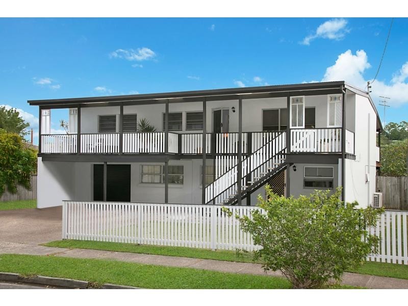 28 Djerral Avenue, Burleigh Heads QLD 4220