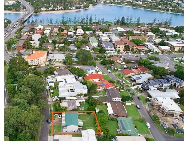 28 Djerral Avenue, Burleigh Heads QLD 4220