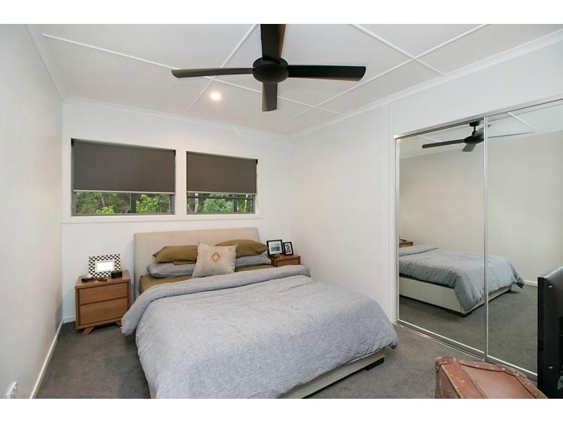 28 Djerral Avenue, Burleigh Heads QLD 4220