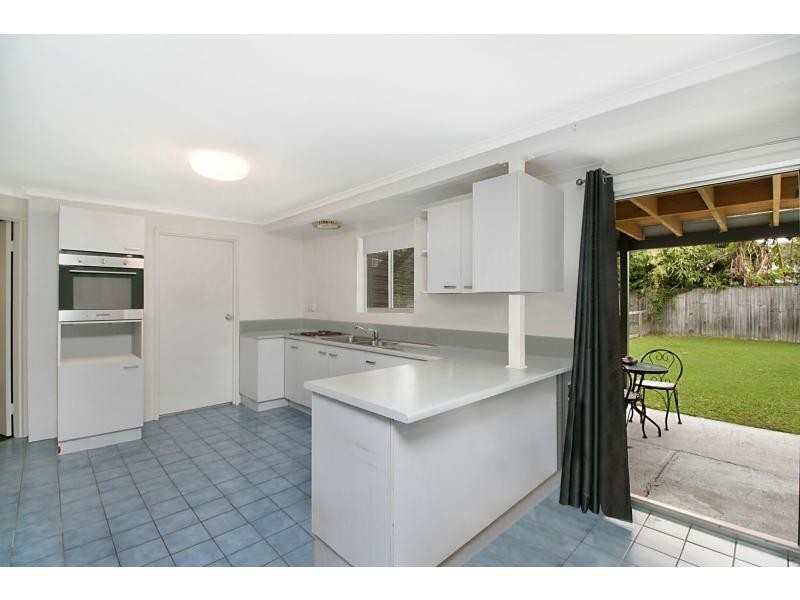 28 Djerral Avenue, Burleigh Heads QLD 4220