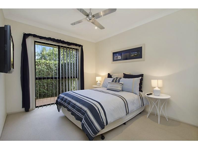 32 Shoalwater Court, Burleigh Waters QLD 4220