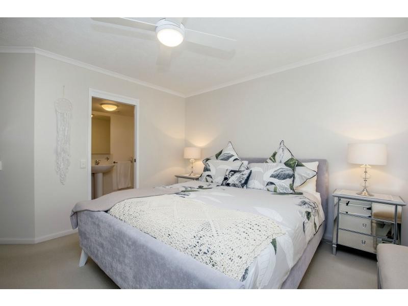 36/4 Park Avenue, Burleigh Heads QLD 4220