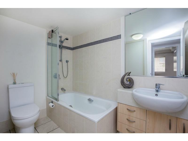 36/4 Park Avenue, Burleigh Heads QLD 4220