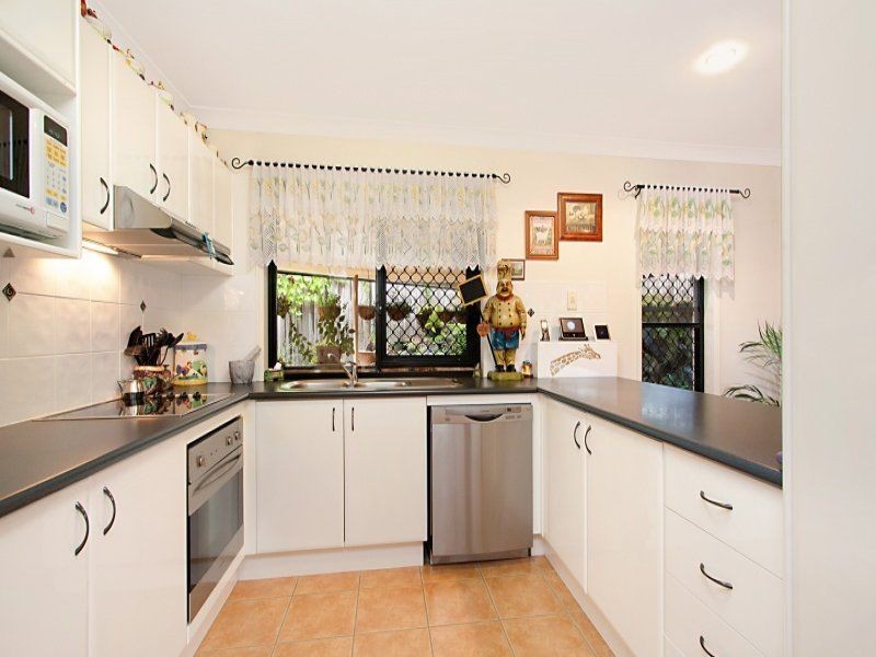 5 Marlee Court, Burleigh Heads QLD 4220