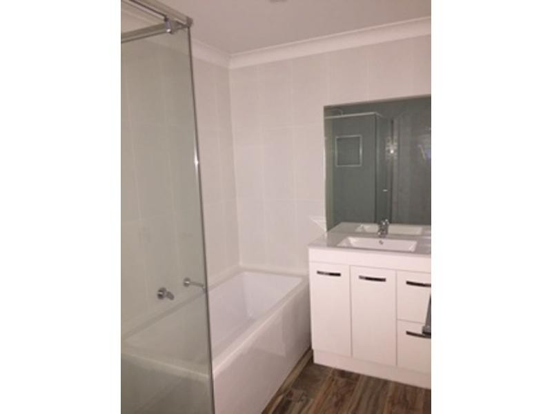 2/17 Barbet Place, Burleigh Heads QLD 4220
