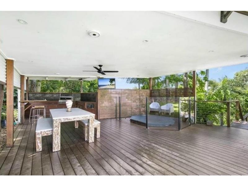 14 Capano Court, Elanora QLD 4221