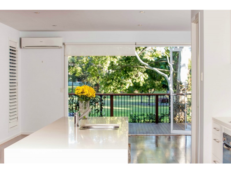 1/36 Nobby Parade, Miami QLD 4220