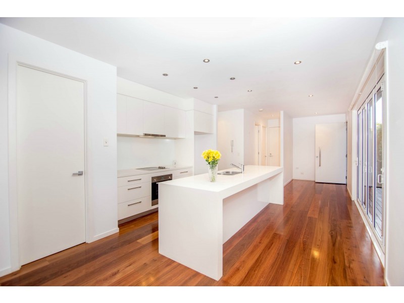 1/36 Nobby Parade, Miami QLD 4220