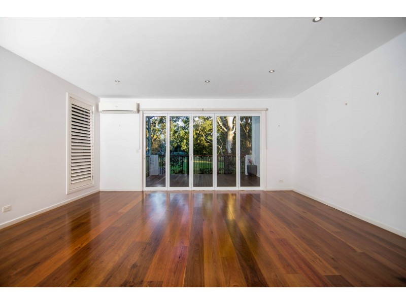 1/36 Nobby Parade, Miami QLD 4220