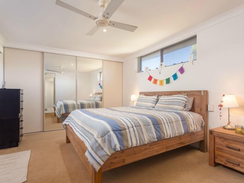 6/7 Nyrang Avenue, Palm Beach QLD 4221
