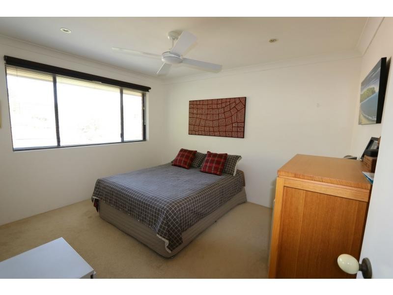 4/6 Albert Street, Burleigh Heads QLD 4220