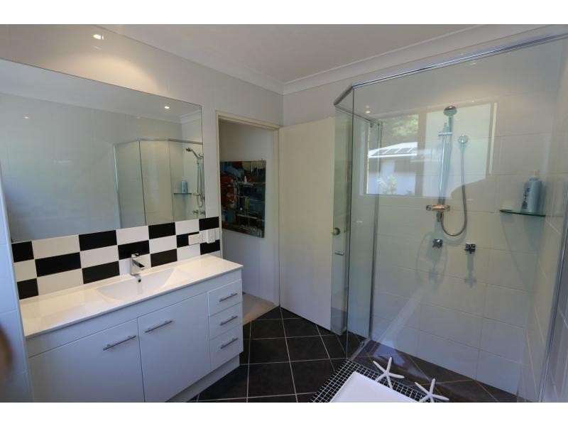 4/6 Albert Street, Burleigh Heads QLD 4220