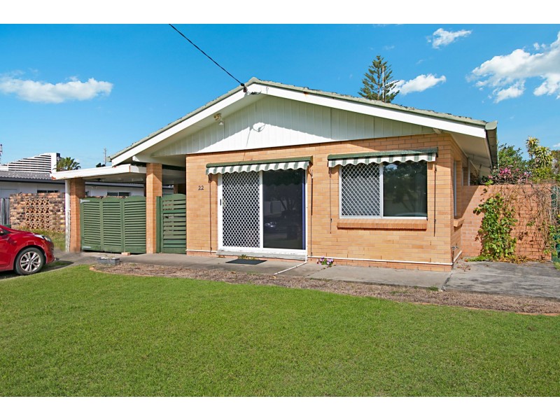 22 T E Peters Drive, Broadbeach Waters QLD 4218