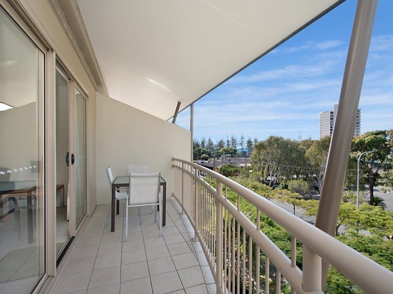 Unit 51/4 Park Avenue, Burleigh Heads QLD 4220