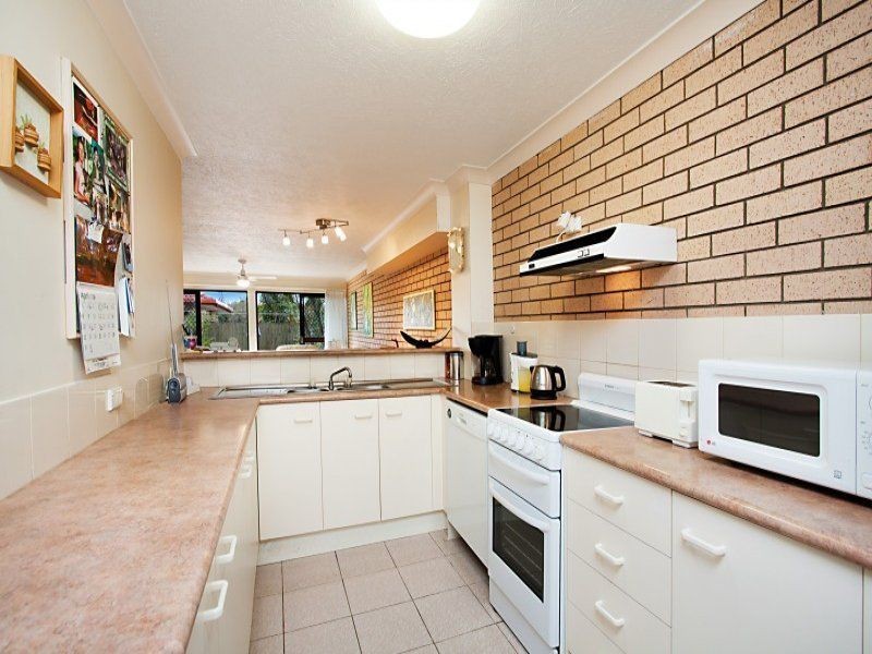 10/105 Christine Avenue, Burleigh Waters QLD 4220