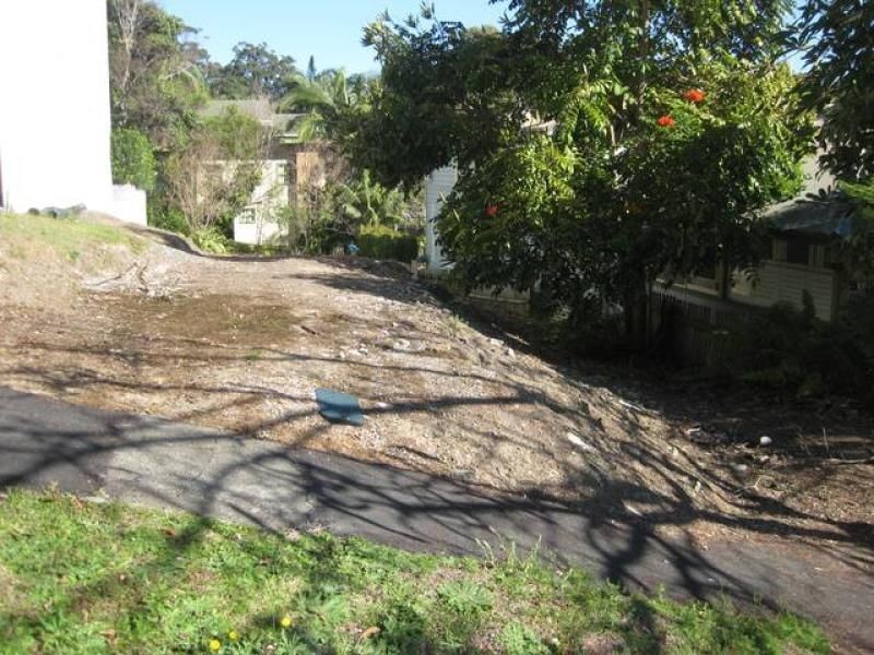 4 George Street East, Burleigh Heads QLD 4220