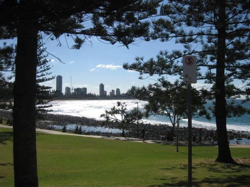 4 George Street East, Burleigh Heads QLD 4220