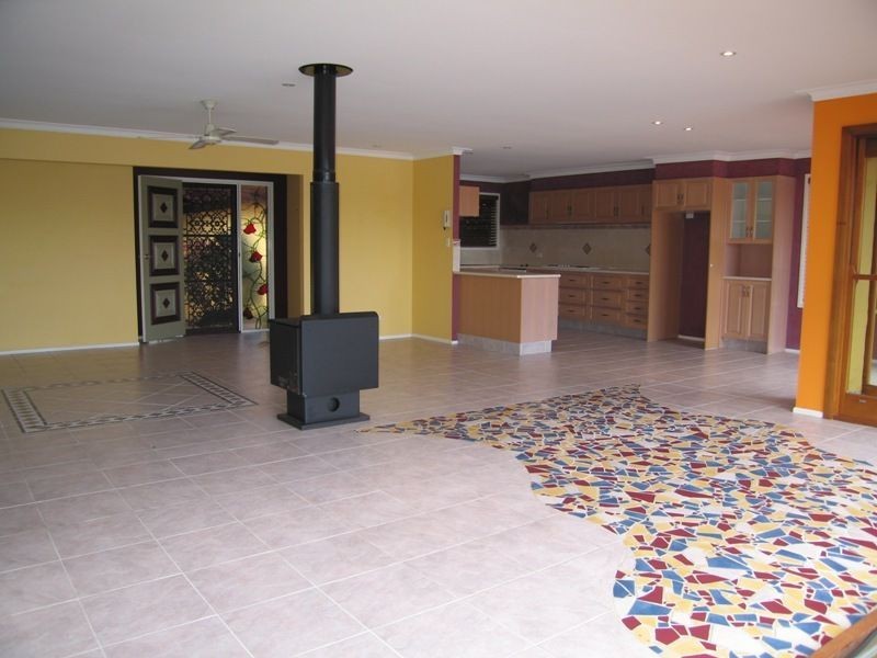 206 Acanthus Avenue, Burleigh Waters QLD 4220