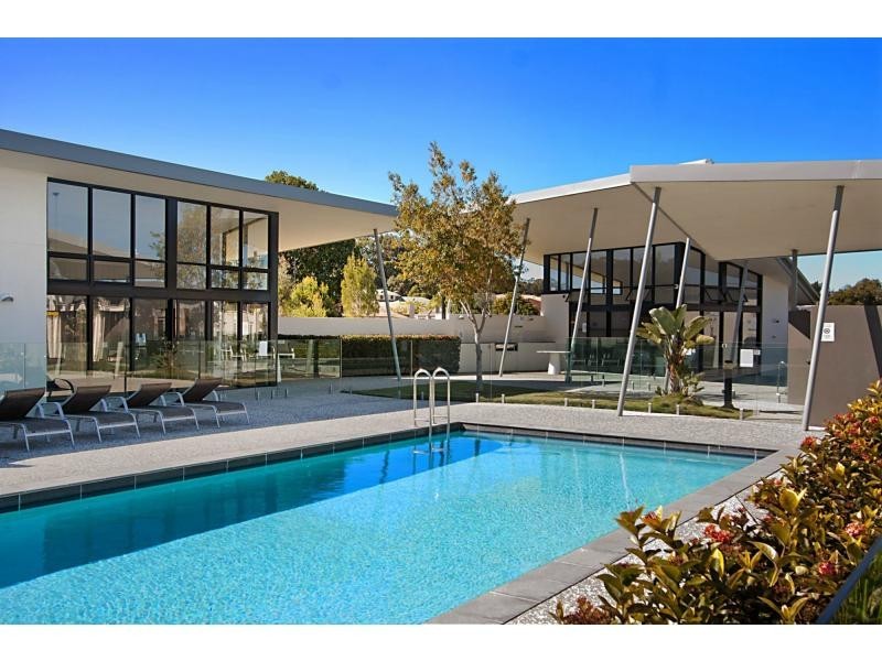 90/2 Inland Drive, Tugun QLD 4224