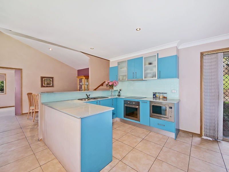 4 Pinehurst Place, Robina QLD 4226