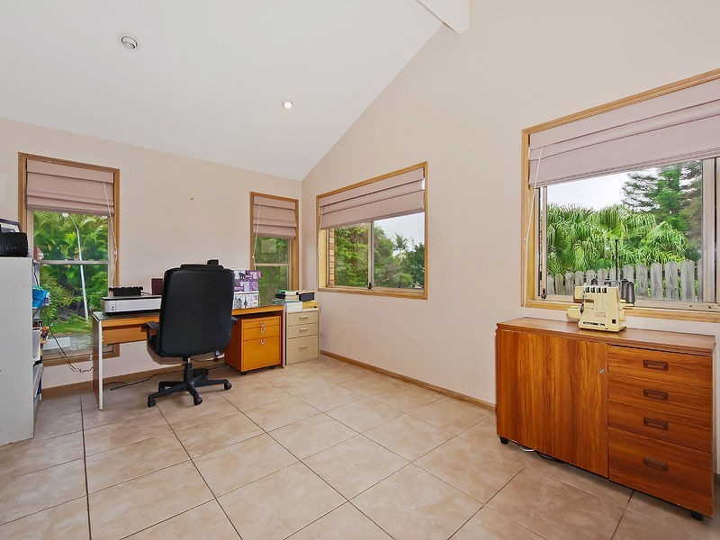 4 Pinehurst Place, Robina QLD 4226