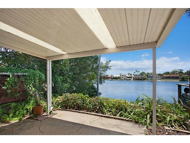 1/12 Aquila Court, Mermaid Waters QLD 4218