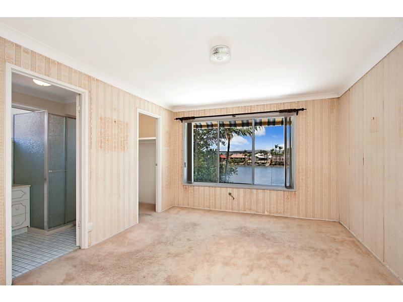 1/12 Aquila Court, Mermaid Waters QLD 4218