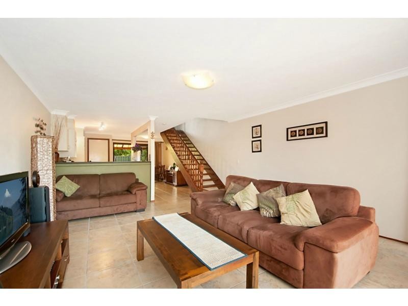 27/105 Christine Avenue, Burleigh Waters QLD 4220