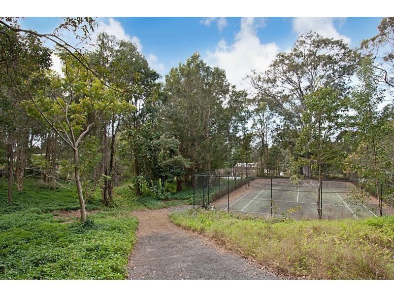 4 Harmes Place, Tallebudgera QLD 4228
