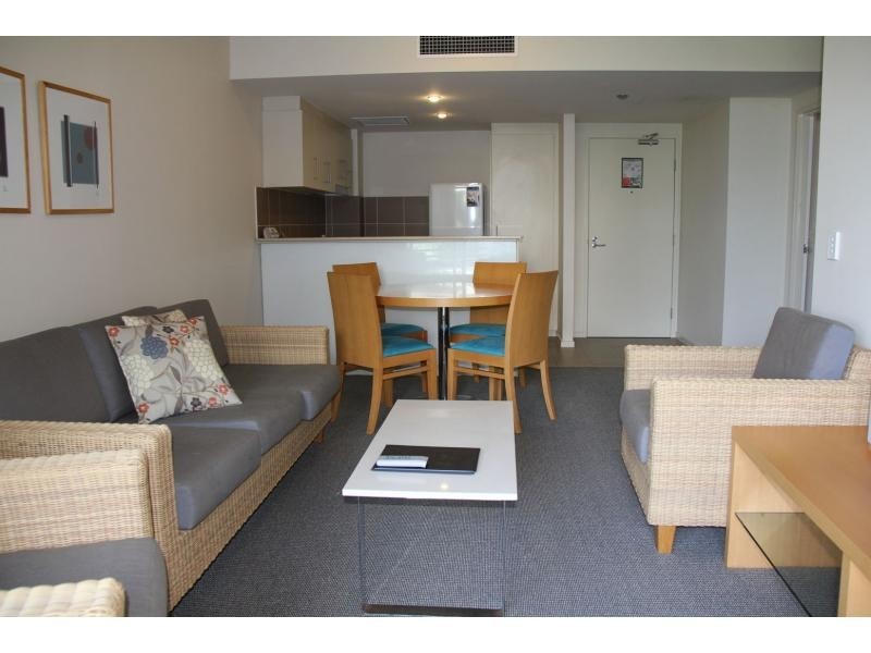 1078/1 Ocean Street, Burleigh Heads QLD 4220