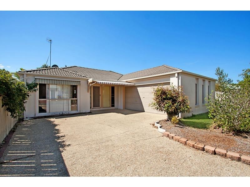 13 Rainbird Close, Burleigh Waters QLD 4220